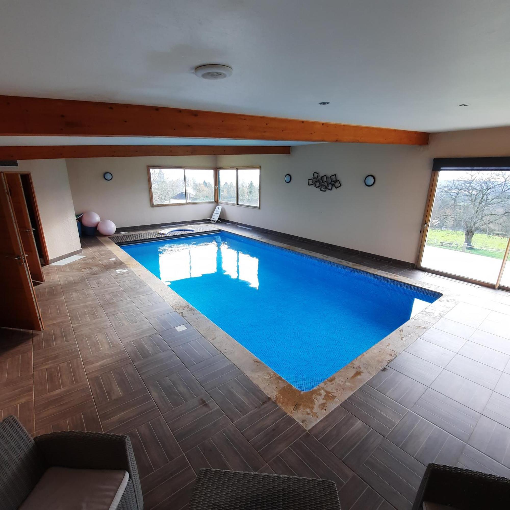 Magnifique Villa Avec Piscine Interieure Saint-Pois Exterior photo